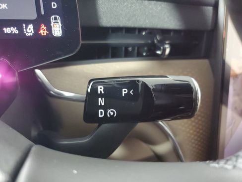 New 2026 Volvo EX90 Plus RWD image 32