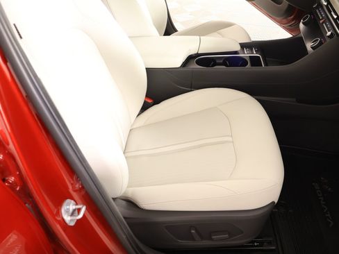 Used 2025 Hyundai Sonata SEL image 13