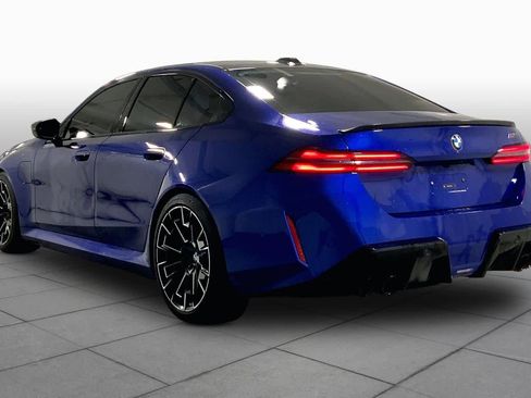 Used 2025 BMW M5 w/ Carbon Package AWD/4WD image 11