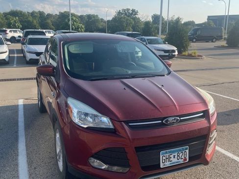 Used 2015 Ford Escape SE AWD/4WD image 1