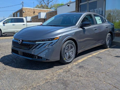 New 2026 Nissan Sentra SV FWD image 4