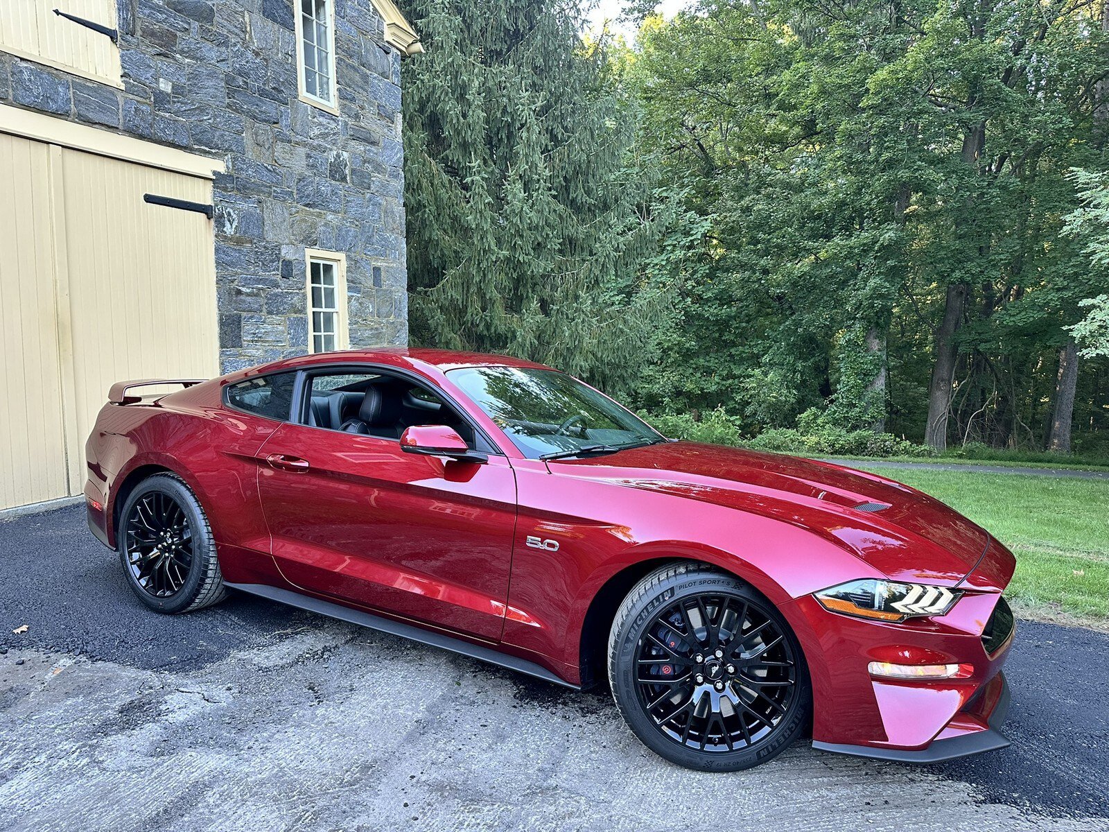 Used 2019 Ford Mustang GT Premium w/ GT Performance Package RWD image 27