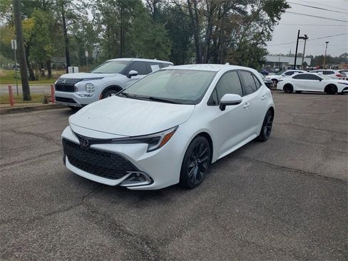 Used 2023 Toyota Corolla XSE image 4