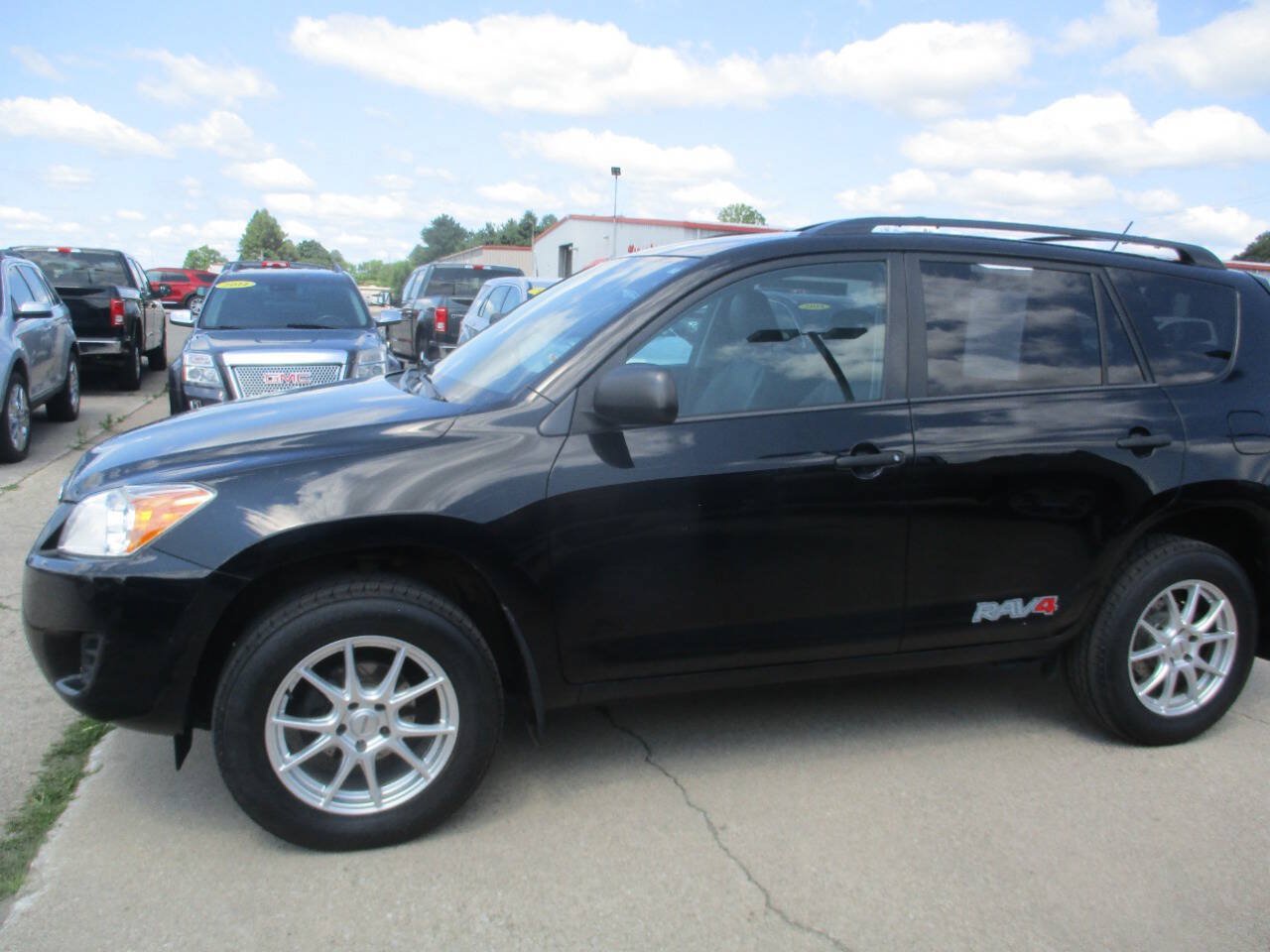 Used 2012 Toyota RAV4 4WD w/ Value Pkg image 4