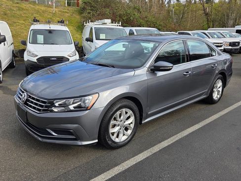 Used 2016 Volkswagen Passat 1.8T S image 3