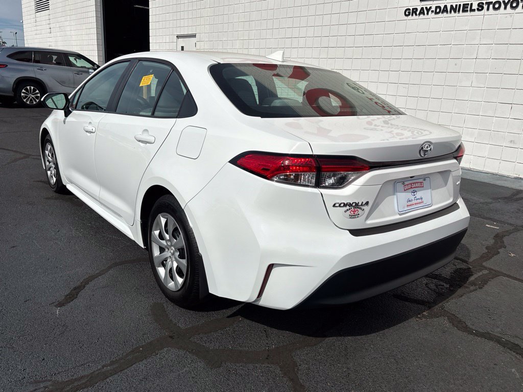 Used 2025 Toyota Corolla LE FWD image 6