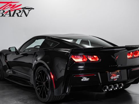 Used 2017 Chevrolet Corvette Grand Sport RWD image 11