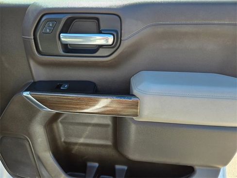 Used 2022 Chevrolet Silverado 1500 LT image 22