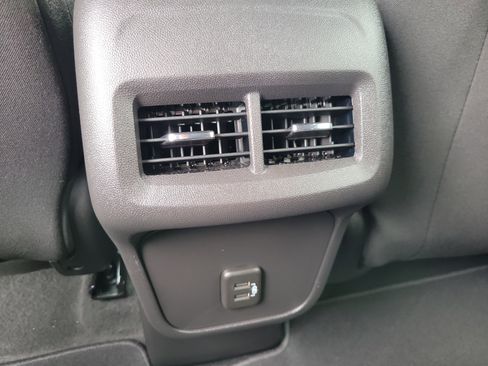 Certified 2024 Chevrolet Equinox LT FWD image 15
