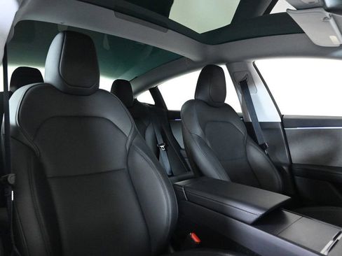 Used 2025 Tesla Model 3 Long Range image 15