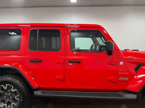 Used 2024 Jeep Wrangler Unlimited Sahara w/ Safety Group AWD/4WD image 31