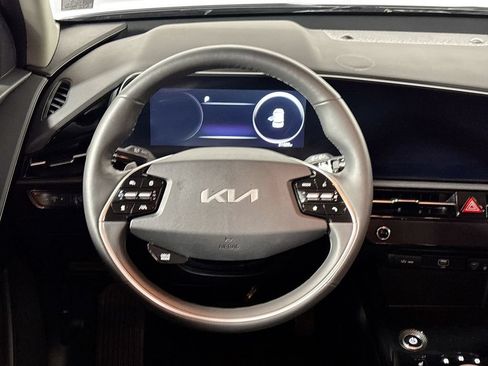 Used 2023 Kia Niro Wind w/ Wind Preserve Package FWD image 13