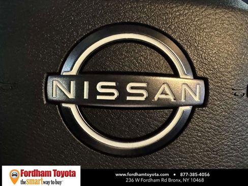 Used 2025 Nissan Rogue SV AWD/4WD image 32