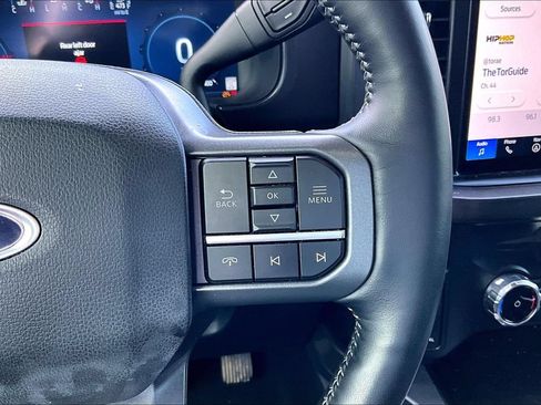 Used 2024 Ford F250 Lariat w/ Lariat Ultimate Package AWD/4WD image 19