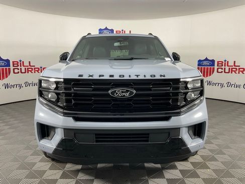 New 2026 Ford Expedition Max Platinum image 8