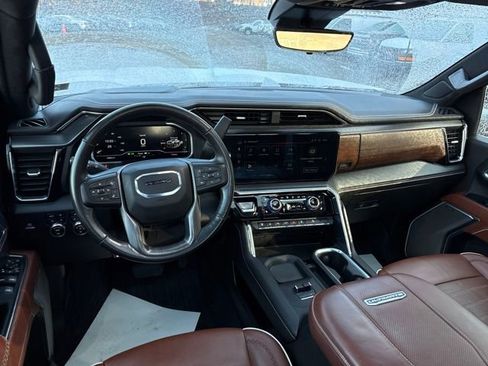 Certified 2024 GMC Sierra 2500 Denali Ultimate image 12