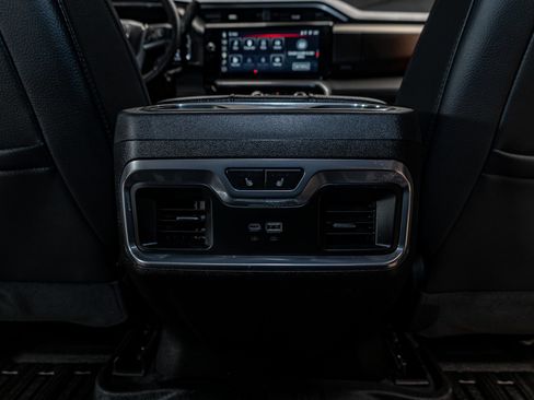 Used 2026 GMC Sierra 3500 Denali w/ Denali Reserve Package AWD/4WD image 24