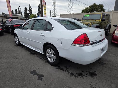 Used 2011 Chevrolet Impala LT FWD image 2