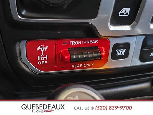 Used 2018 Jeep Wrangler Rubicon AWD/4WD image 21