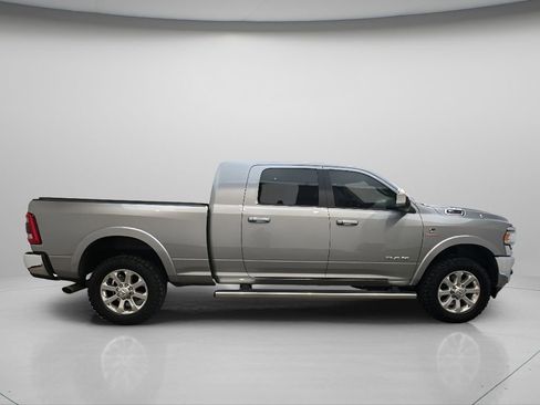 Used 2019 RAM 3500 Laramie image 8