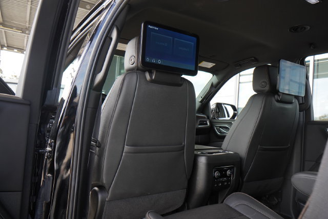 Used 2024 Chevrolet Tahoe High Country w/ Advanced Technology Package AWD/4WD image 30