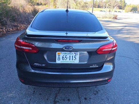 Used 2015 Ford Focus SE w/ Equipment Group 201A image 10