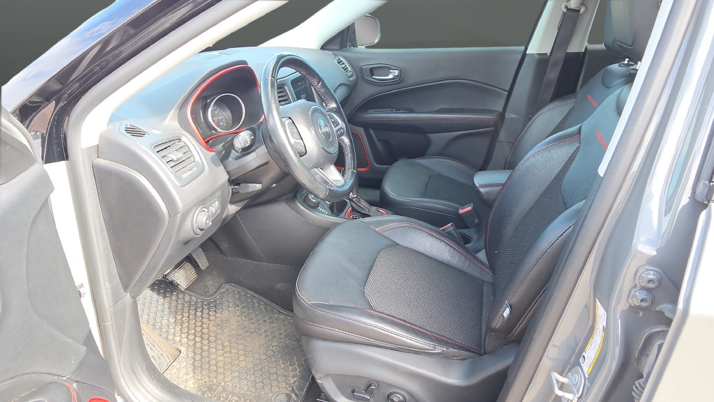 Used 2021 Jeep Compass Trailhawk w/ Convenience Group AWD/4WD image 9
