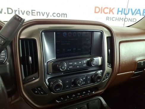 Used 2016 Chevrolet Silverado 1500 High Country w/ High Country Premium Package AWD/4WD image 21