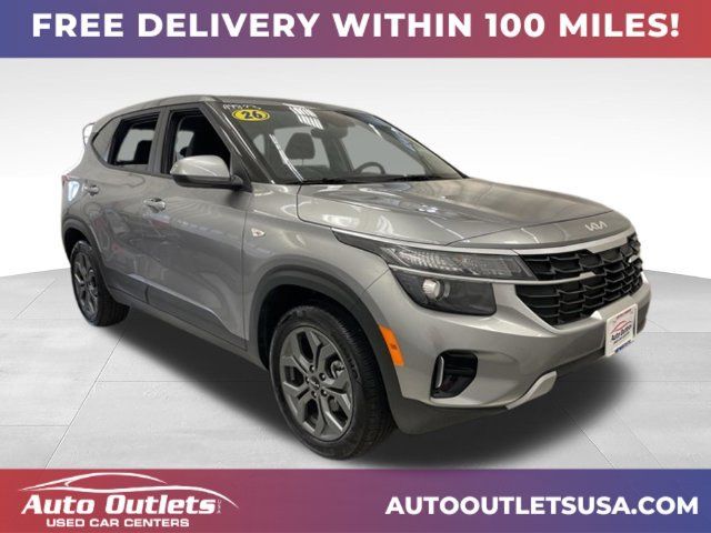 Used 2026 Kia Seltos LX FWD image 1