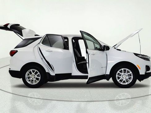 Used 2022 Chevrolet Equinox LT FWD image 15