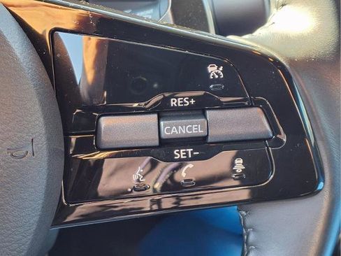 Certified 2024 Nissan Z Performance w/ Floor Mat Package image 19