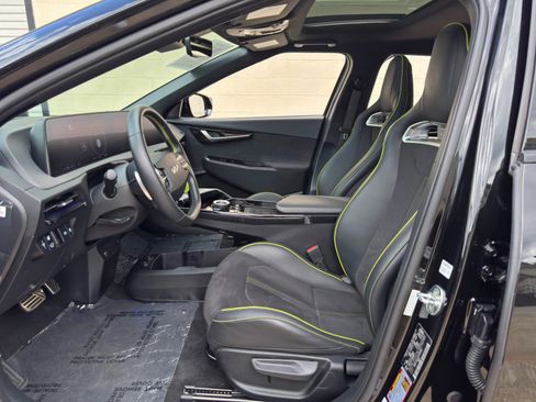Used 2023 Kia EV6 GT AWD/4WD image 16
