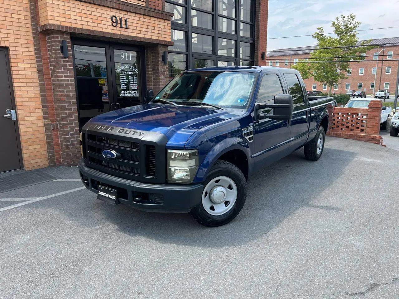Used 2010 Ford F250 XL RWD image 1
