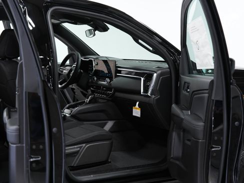 New 2026 GMC Canyon Elevation RWD image 10