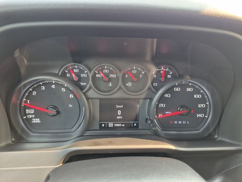 Used 2021 Chevrolet Silverado 1500 Custom AWD/4WD image 17