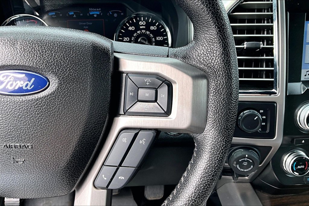 Used 2016 Ford F150 Platinum w/ Equipment Group 701A Luxury AWD/4WD image 18