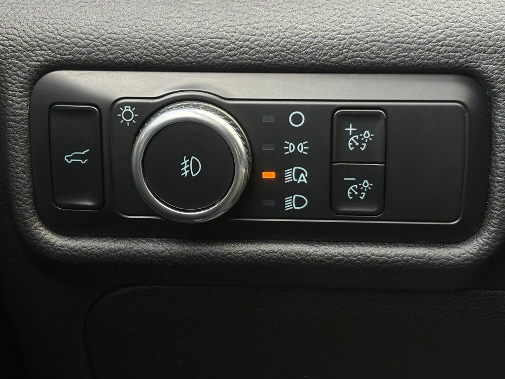 Used 2023 Ford Explorer ST w/ Equipment Group 401A AWD/4WD image 9