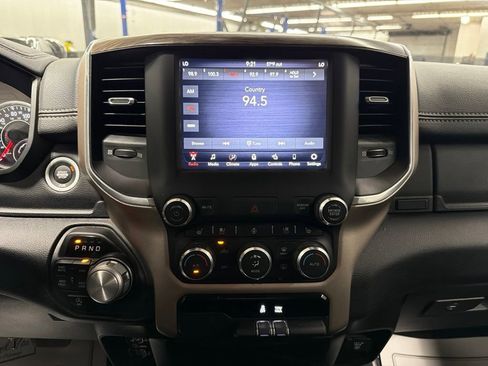 Used 2019 RAM 1500 Laramie AWD/4WD image 16