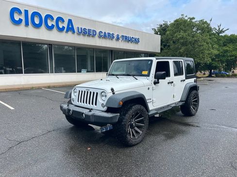Used 2015 Jeep Wrangler Unlimited Sport w/ Quick Order Package 24S AWD/4WD image 1