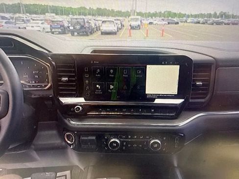 Used 2024 GMC Sierra 1500 SLT w/ SLT Premium Plus Package AWD/4WD image 11