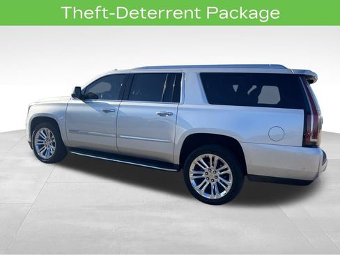 Certified 2020 Cadillac Escalade ESV Premium Luxury w/ LPO, Radiant Package AWD/4WD image 8