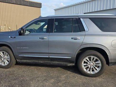 Used 2021 GMC Yukon SLT w/ SLT Luxury Plus Package image 9