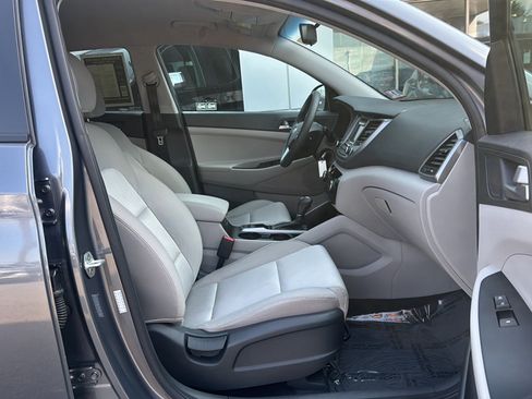 Used 2016 Hyundai Tucson SE w/ Option Group 02 AWD/4WD image 14