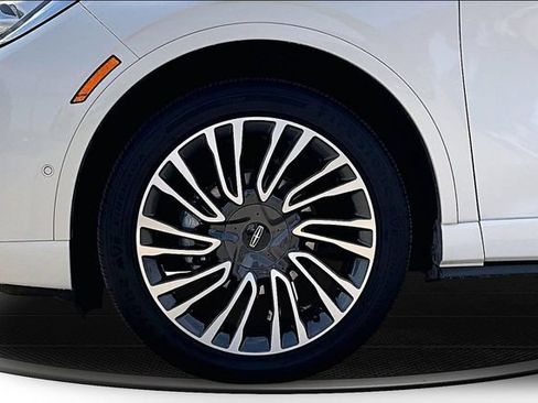Used 2022 Lincoln Corsair Reserve w/ Equipment Group 201A AWD/4WD image 34