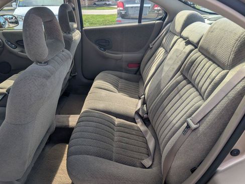 Used 2003 Pontiac Grand Prix GT FWD image 10