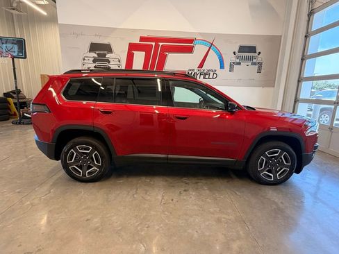 New 2026 Jeep Cherokee Limited AWD/4WD image 3