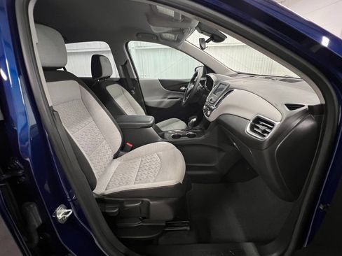 Used 2023 Chevrolet Equinox LS FWD image 18