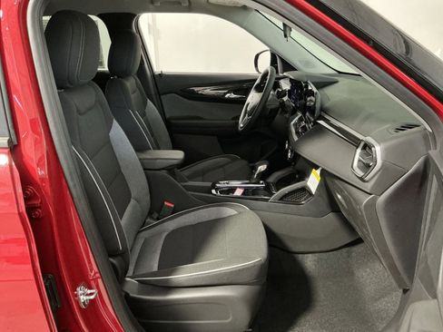 New 2026 Chevrolet TrailBlazer LT w/ Midnight Edition AWD/4WD image 32