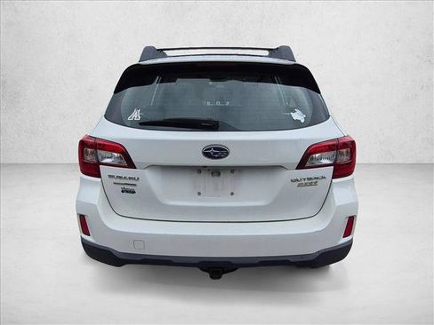 Used 2017 Subaru Outback 2.5i AWD/4WD image 6