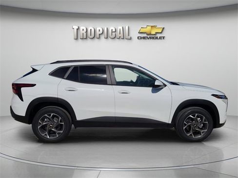 New 2026 Chevrolet Trax LT image 6